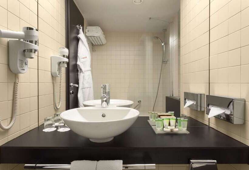 هتل Ramada Plaza By Wyndham Bucharest Convention Center