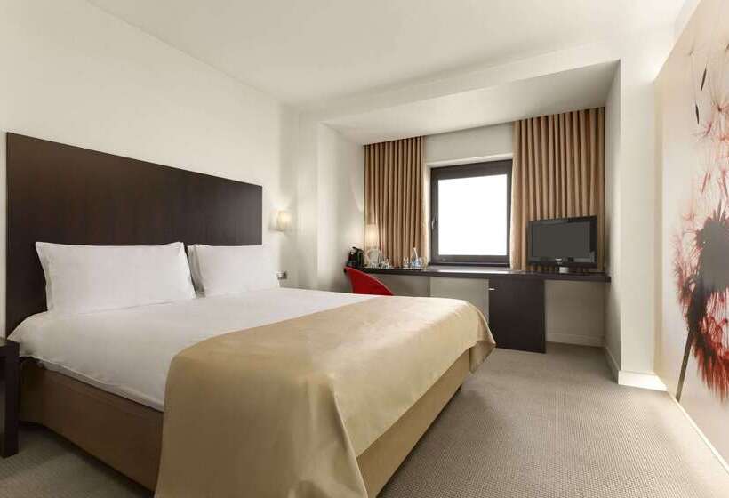 هتل Ramada Plaza By Wyndham Bucharest Convention Center