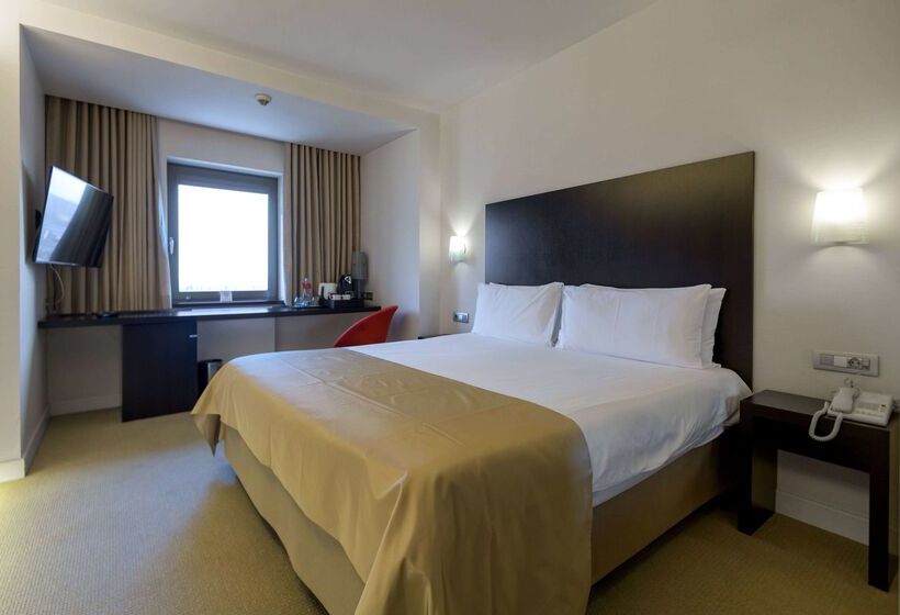 هتل Ramada Plaza By Wyndham Bucharest Convention Center