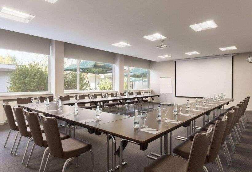 هتل Ramada Plaza By Wyndham Bucharest Convention Center