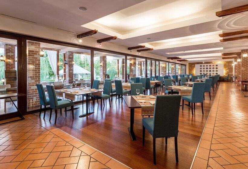 هتل Ramada Plaza By Wyndham Bucharest Convention Center