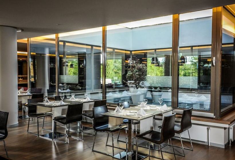 هتل Ramada Plaza By Wyndham Bucharest Convention Center