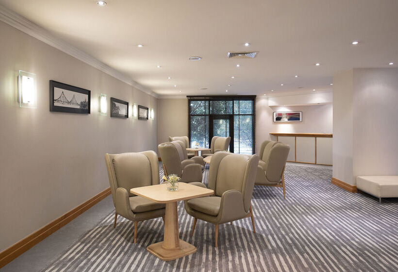 هتل Sana Metropolitan