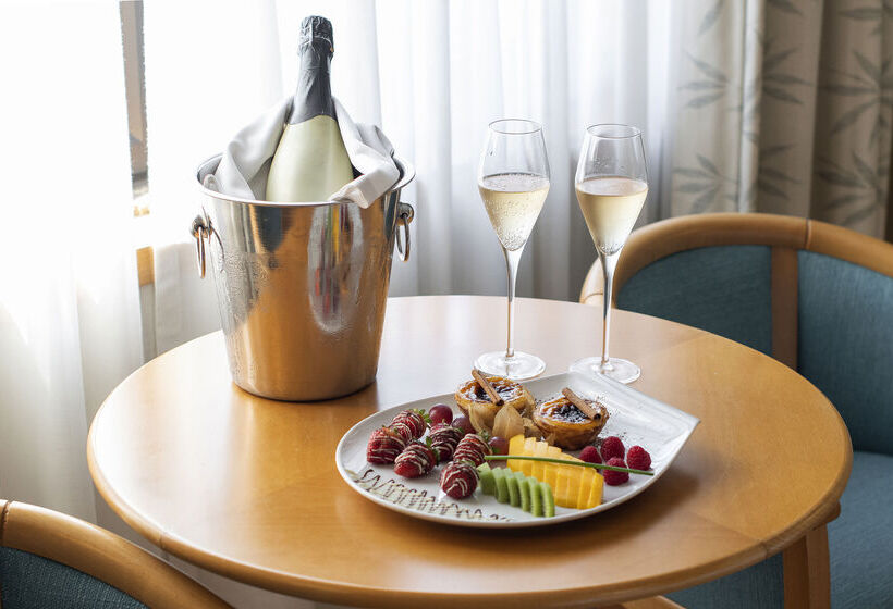 هتل Sana Metropolitan