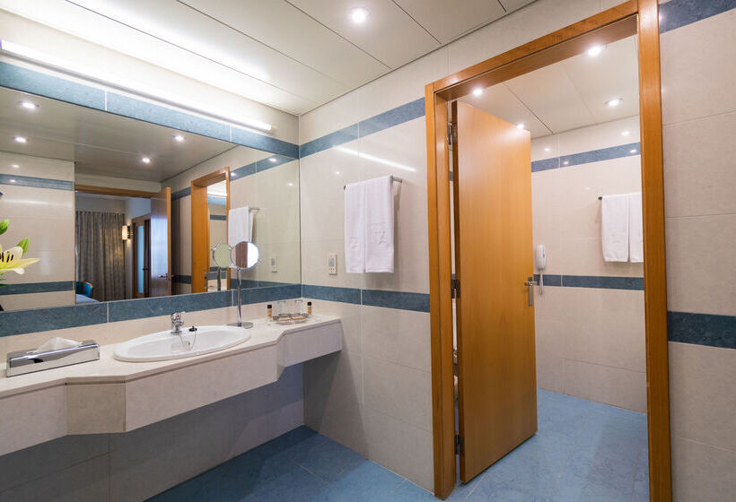 هتل Sana Metropolitan