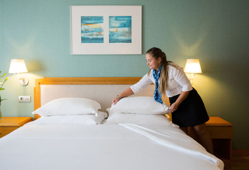 هتل Sana Metropolitan