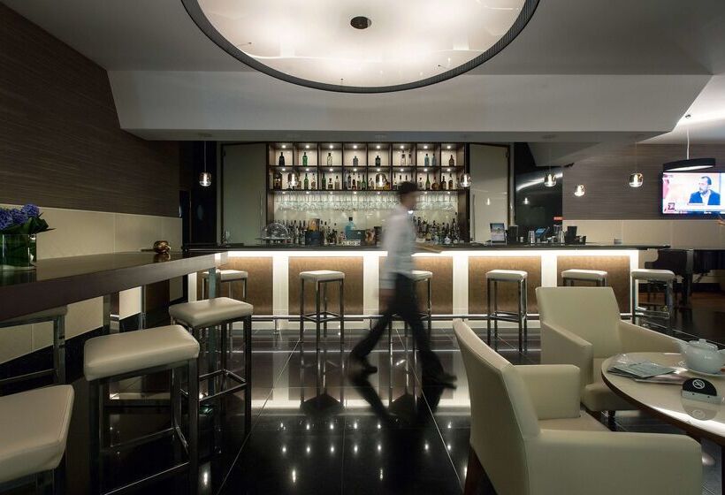 هتل Sana Metropolitan