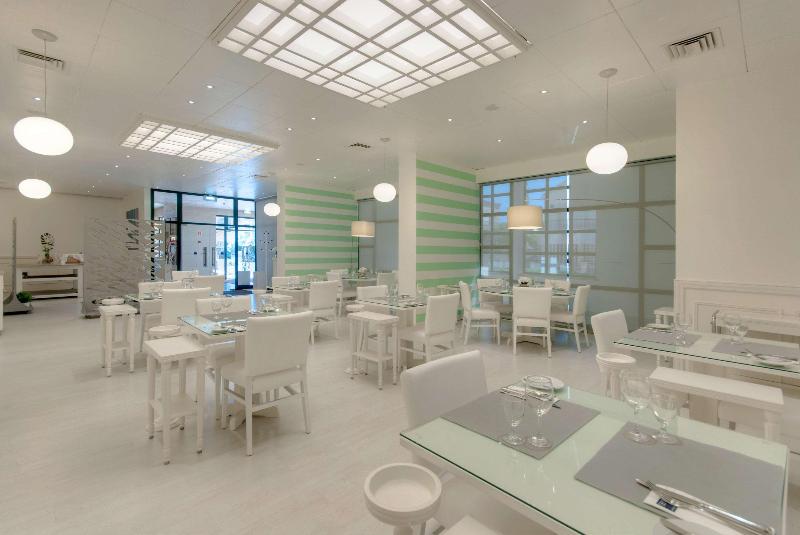 Отель Tryp By Wyndham Montijo Parque