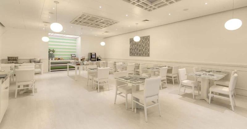 Отель Tryp By Wyndham Montijo Parque