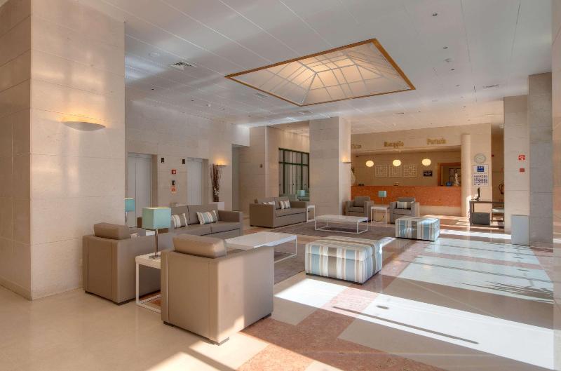 Отель Tryp By Wyndham Montijo Parque