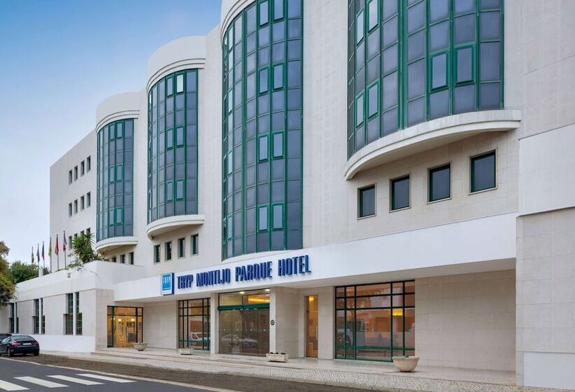 Отель Tryp By Wyndham Montijo Parque