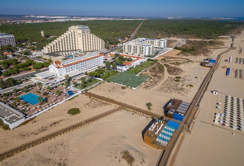 Отель Vasco Da Gama