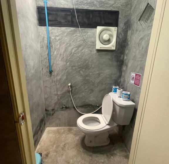 ユースホステル Dpm Koh Tao Diving Hotel & Bar