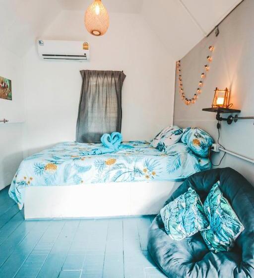 ユースホステル Dpm Koh Tao Diving Hotel & Bar