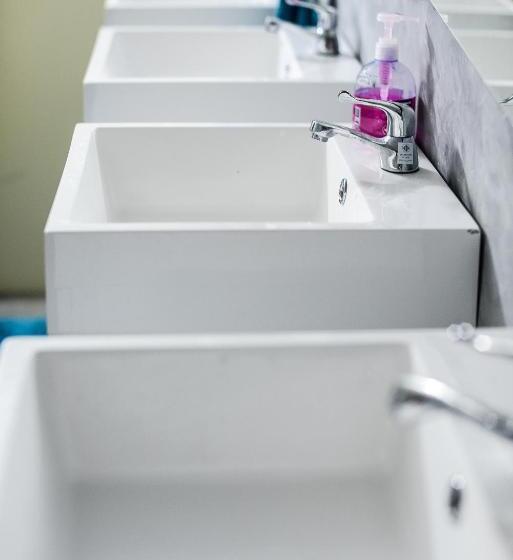 ユースホステル Dpm Koh Tao Diving Hotel & Bar