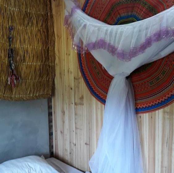 هاستل Homestay Van Khuya
