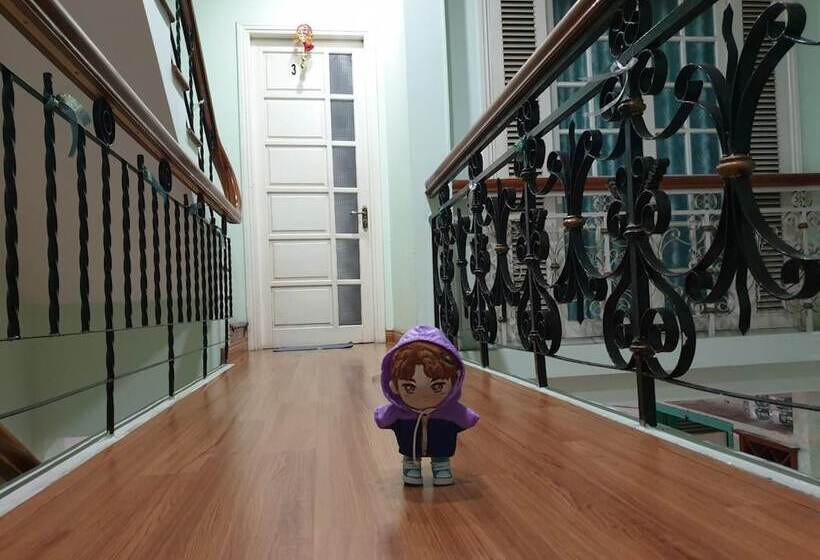 Little Pig Home   Hostel