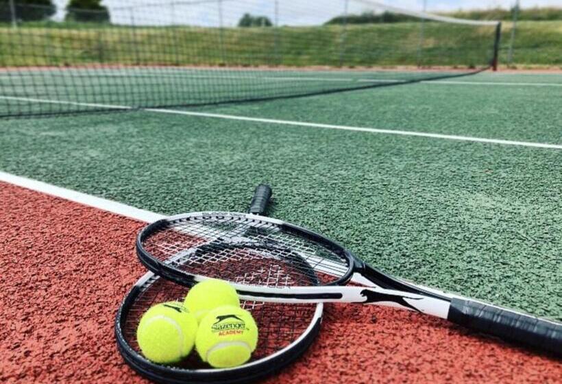 Atlantic Reach Resort