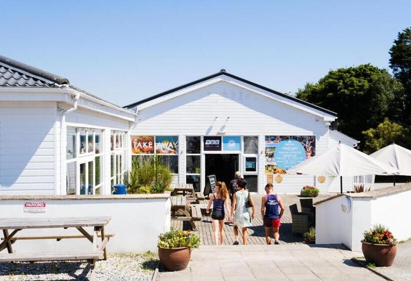 Atlantic Reach Resort