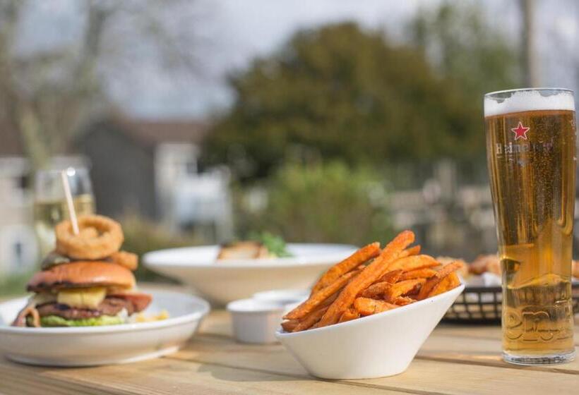 Atlantic Reach Resort