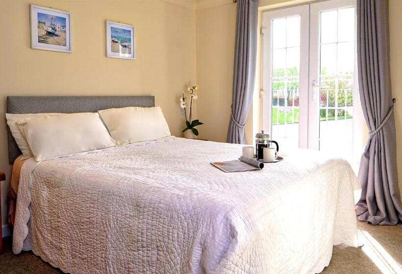 Atlantic Reach Resort