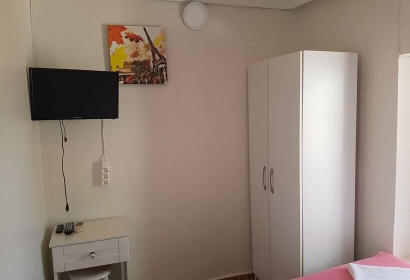 Bed and Breakfast Assos Dr No Pansiyon