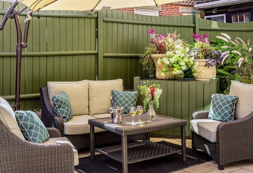 مبيت وإفطار Belfast Bay Inn