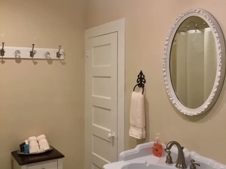 Bed and Breakfast Captain's House On The Lake