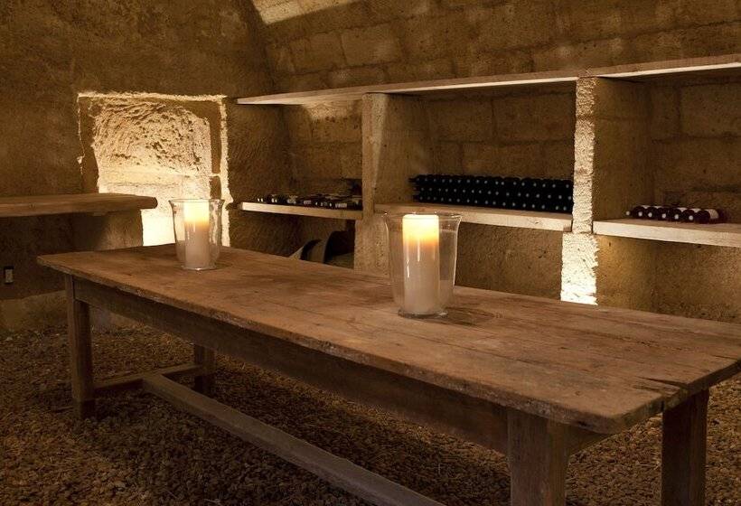 تختخواب و صبحانه Château Latour Segur Suites & Spa