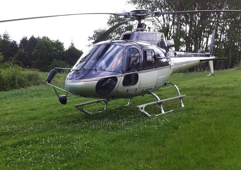 تختخواب و صبحانه Château Latour Segur Suites & Spa