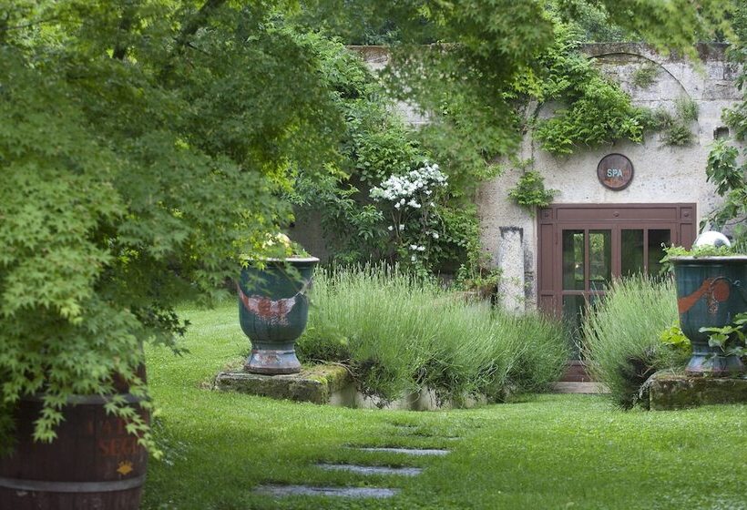 تختخواب و صبحانه Château Latour Segur Suites & Spa