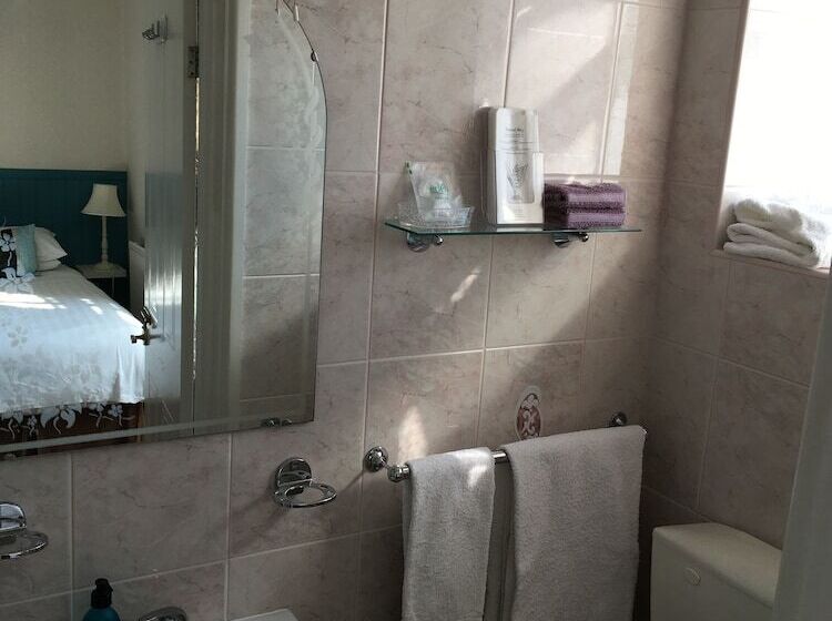 住宿加早餐  Elmswood House