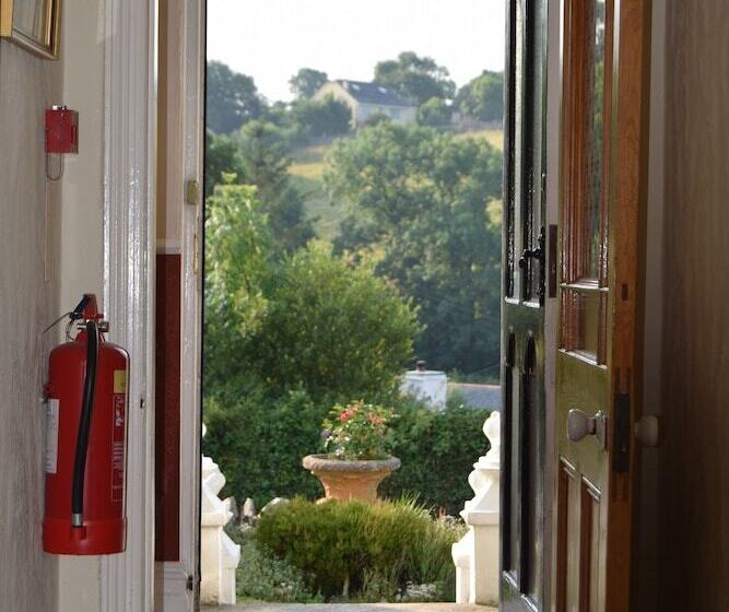 住宿加早餐  Elmswood House