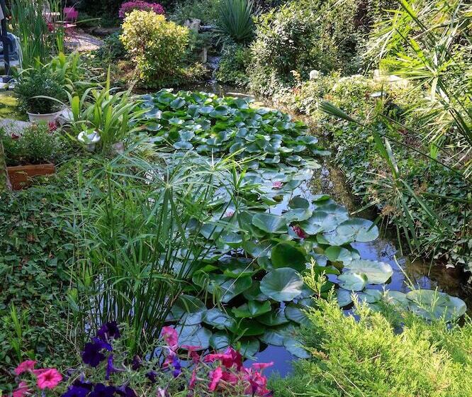 تختخواب و صبحانه La Villa Des Sens