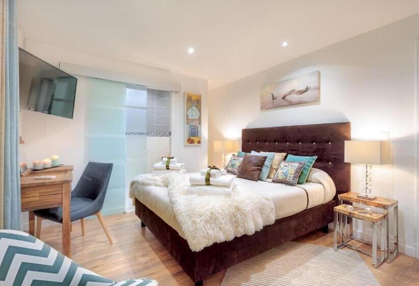 تختخواب و صبحانه La Villa Des Sens