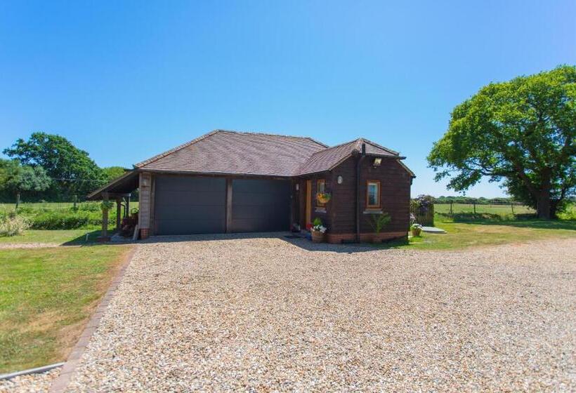 צימר Linden House