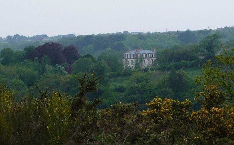 צימר Manoir De Suguensou