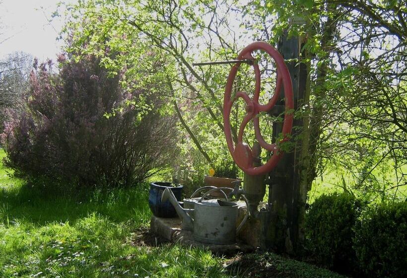 צימר Manoir De Suguensou