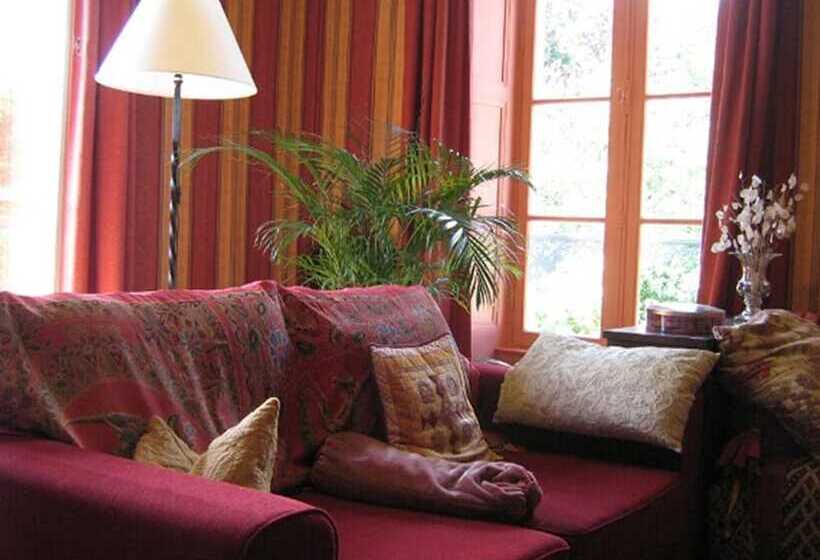 צימר Manoir De Suguensou