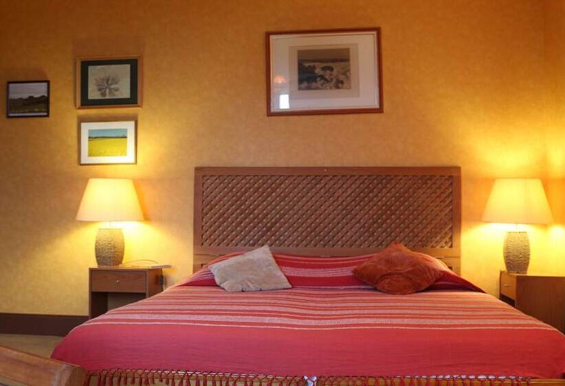 צימר Manoir De Suguensou