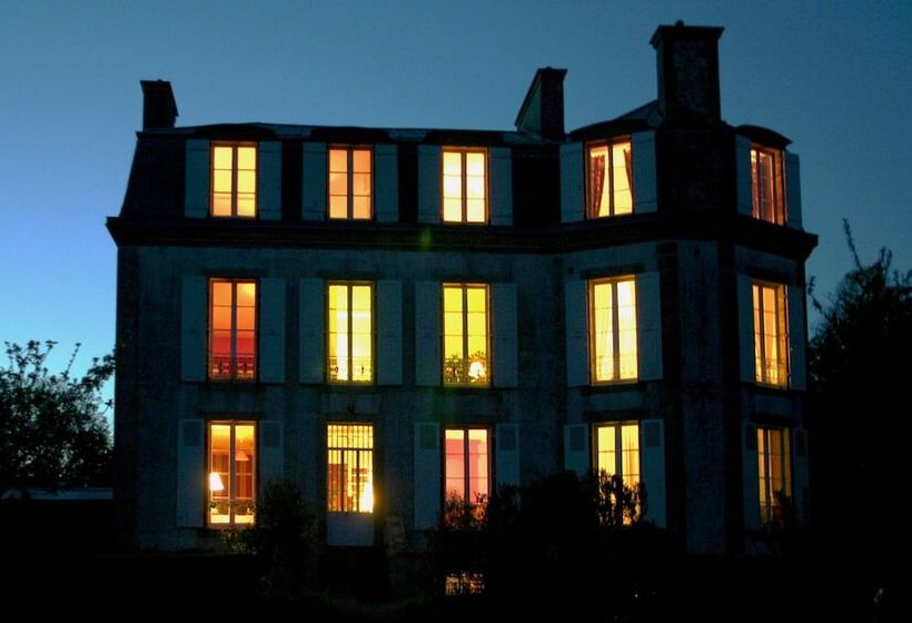 צימר Manoir De Suguensou