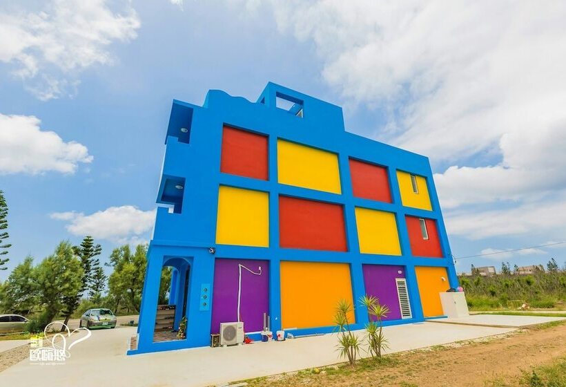 تختخواب و صبحانه Ou Hai You Travel