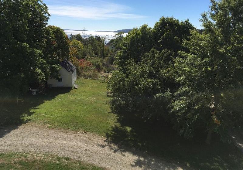 مبيت وإفطار The Nightfall Inn