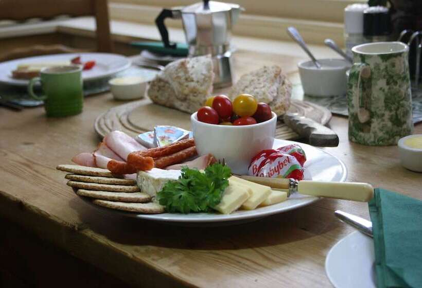 צימר The Old Priory Guesthouse