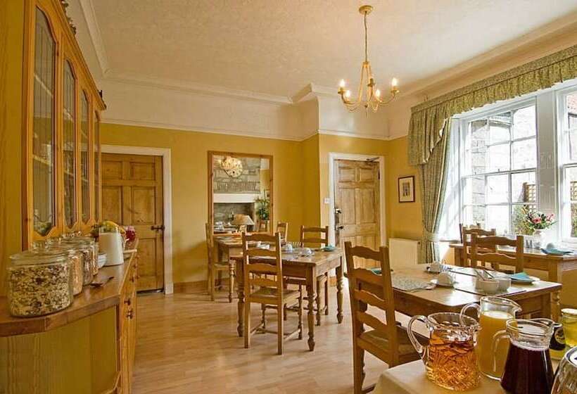 צימר The Old Priory Guesthouse