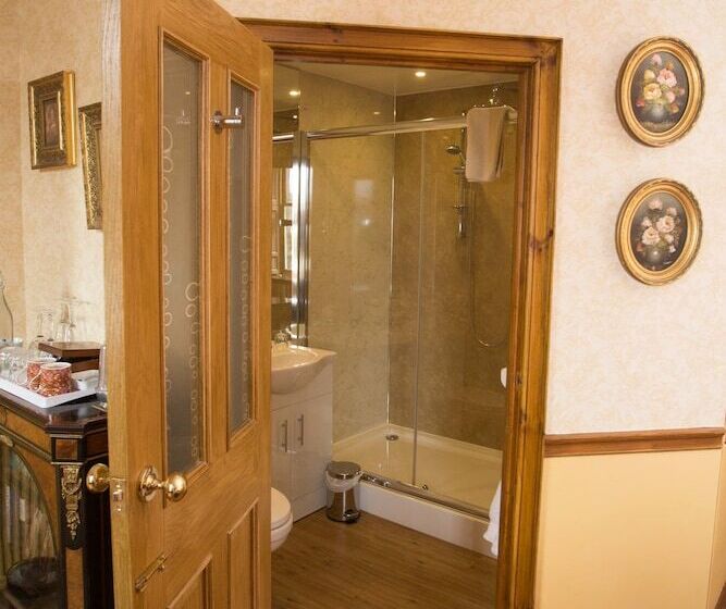 צימר The Old Priory Guesthouse