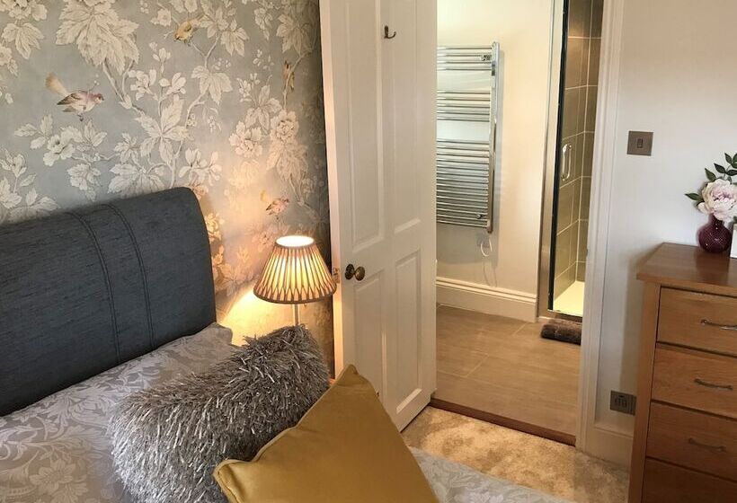 민박 Treveighan Farmhouse