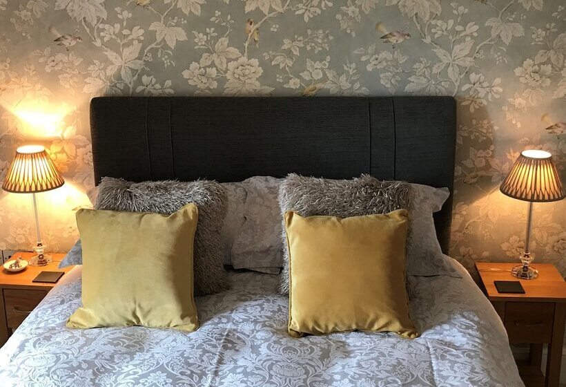 민박 Treveighan Farmhouse