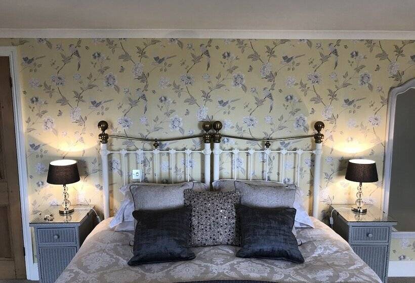 민박 Treveighan Farmhouse