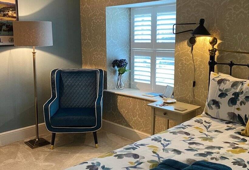 민박 Treveighan Farmhouse